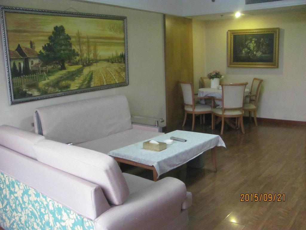 Beijing New World Cbd Apartment Room photo